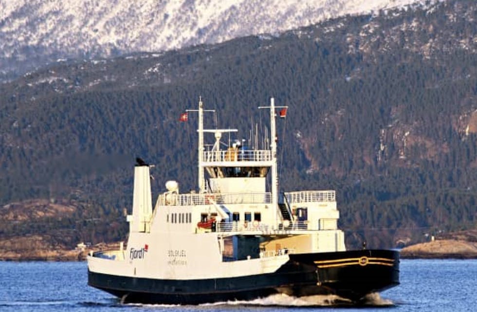 MF «Solskjel» er på veg frå Hardanger for å gå inn i det midlertidig stengte Buavåg-Langevåg-sambandet.