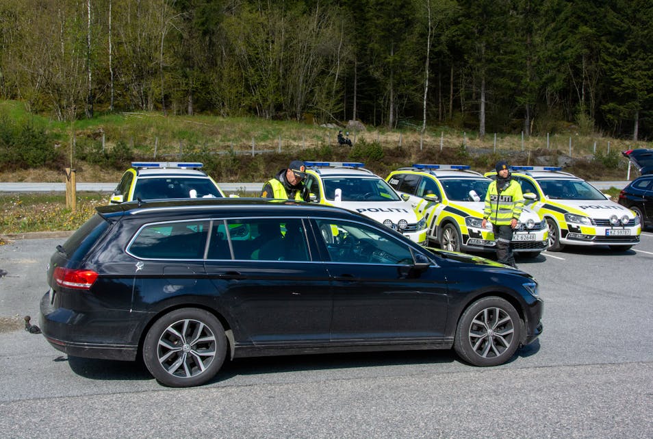 Ein del av trafikktryggleiksarbeidet i Noreg er fartskontrollar som her på Haukås.