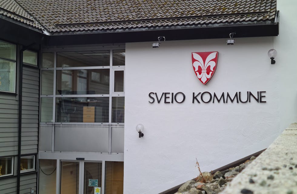 Utsnitt av kommunehuset i Sveio.