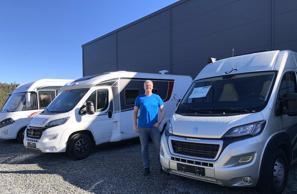 Er du på utkikk etter bubil eller campingvogn, eller berre ønskjer å orientera deg i marknaden? Då er dagleg leiar ved Aktiv Caravan Haugalandet, Øystein Tveit, ein god person å snakka med.