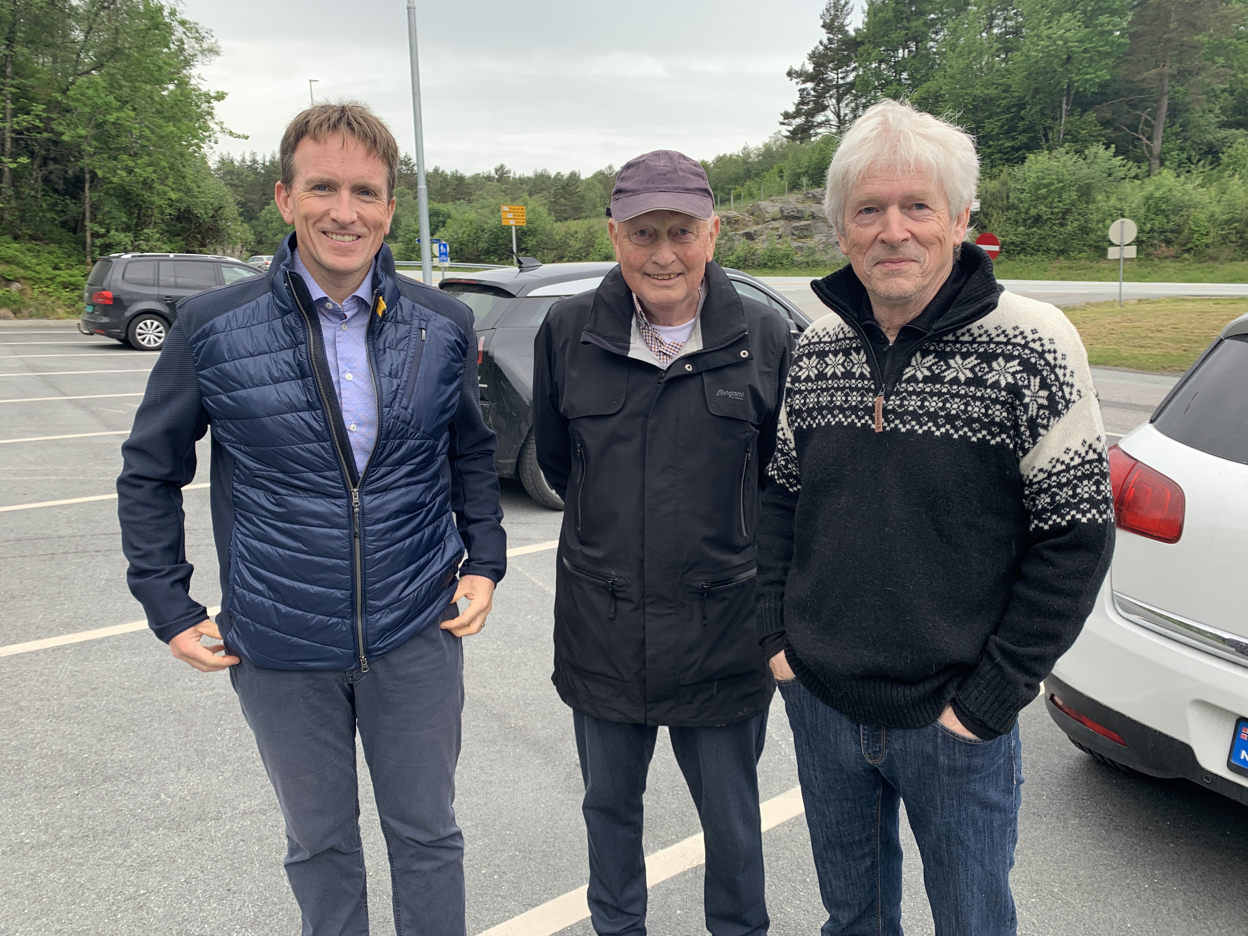 John Kristian Økland (t.v.) Mikal Møller Hovda og Lars Einar Hollund meiner det er på tide å kome i gang med regulering av 370 mål næringsareal på Haukås.
FOTO: TORSTEIN TYSVÆR NYMOEN