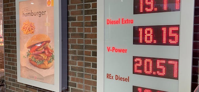 Prisen for ein liter drivstoff er fleire stader i landet under 20 kroner. Foto: Lise Åserud / NTB / NPK