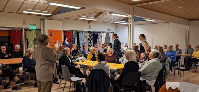 Rundt 50 kvinner fann vegen til Hauske-kveld i Frivilligsentralen sin lokale i Sambrukshuset.