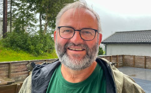 Arne Valen (Sp) spør om medverknad.