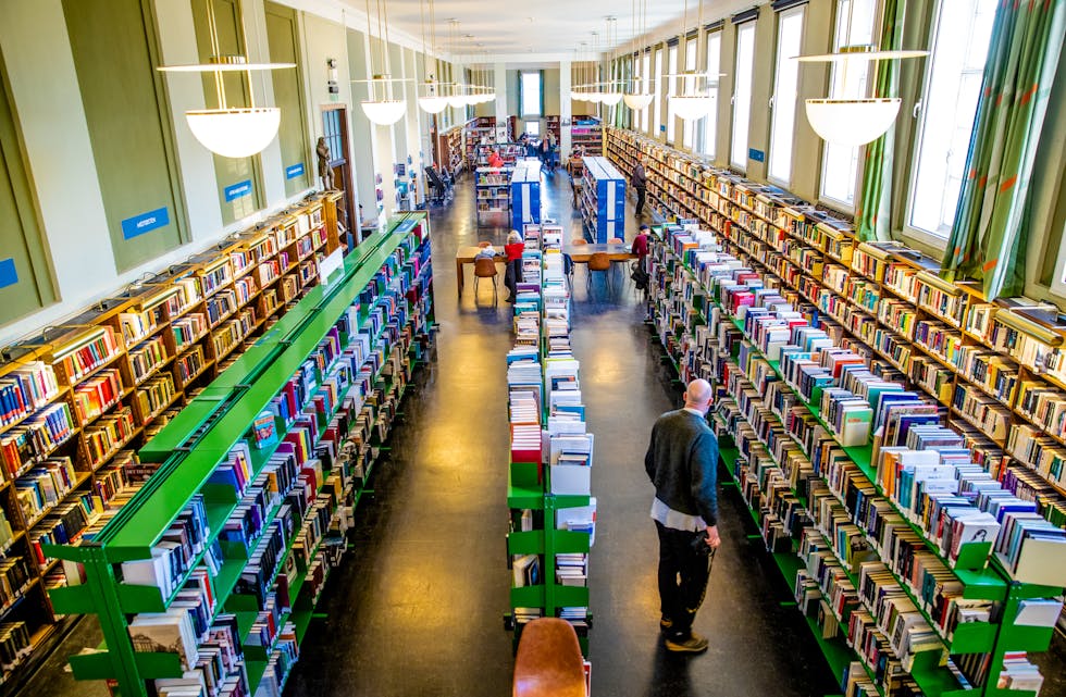 – Det er ingen stigma knytt til bibliotekbruken, seier direktør for Deichman Merete Lie.