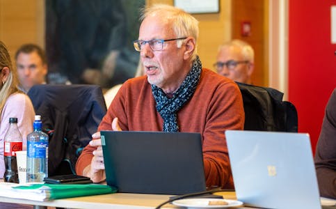 Ole Johan Sveen (TvF) foreslo dialog med nokre av klagarane, men fekk ikkje fleirtal for dette.