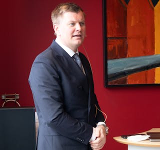 Hamnedirektør Tore Gautesen takka for samarbeidet med politikarane i Sveio.